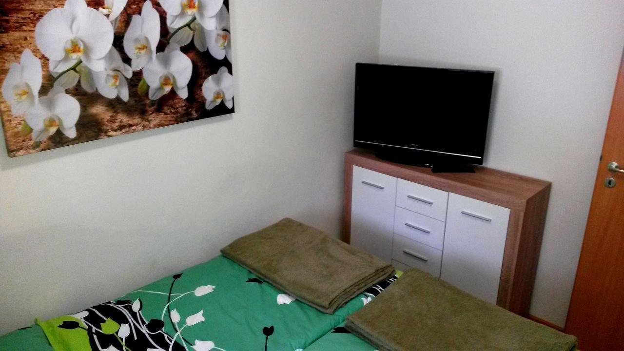 Pine Wood Apartment วิชเน รุชบาคีย์ ภายนอก รูปภาพ